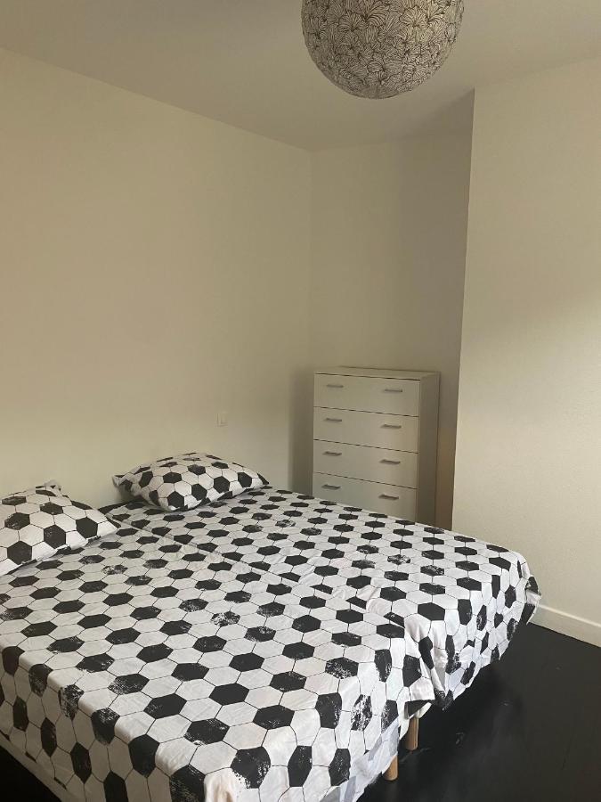 Ravissant Duplex Meuble Tout Confort Hyper Centre St Cere 4 Pers Lit Bb Wifi Gratuit Saint-Cere Exterior photo